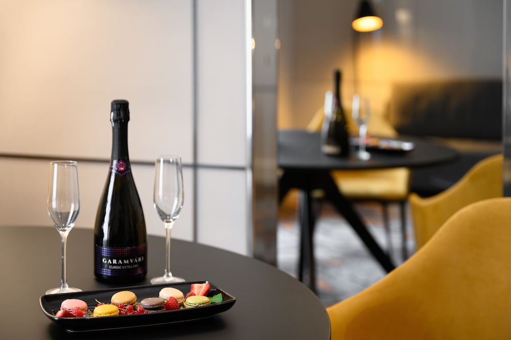 Signature Design Room del hotel Moments Budapest by Continental Group. Foto 15