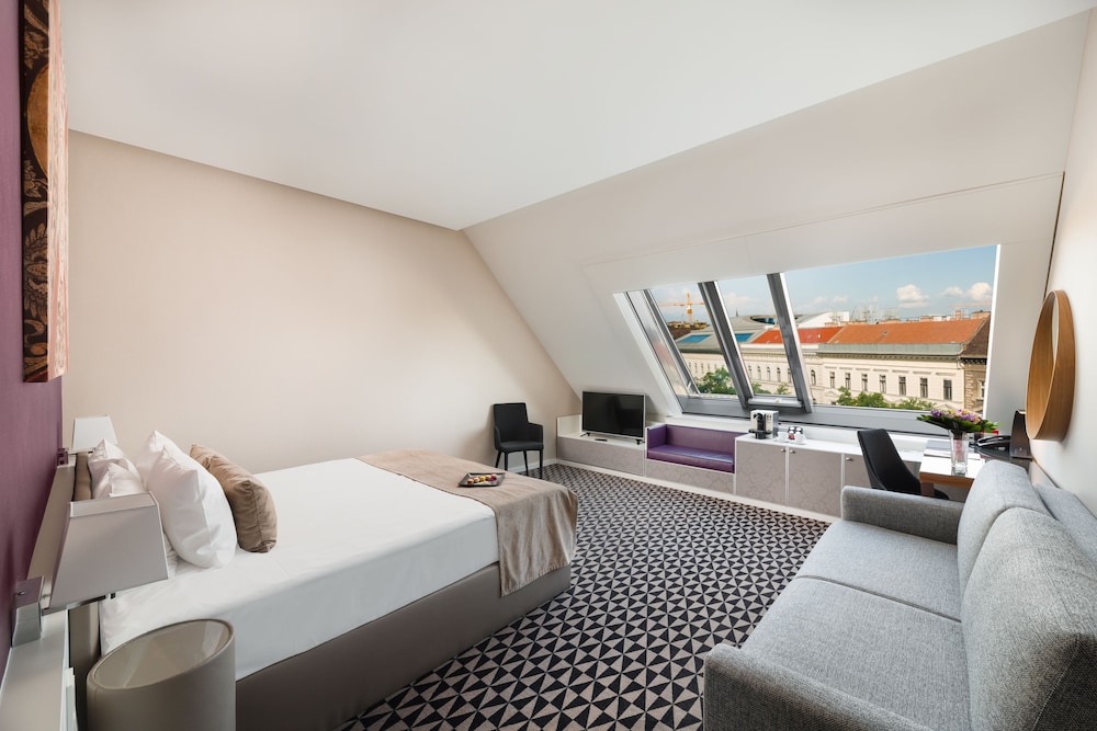 Top Floor Executive Double del hotel Moments Budapest by Continental Group. Foto 5