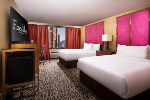 Resort Accessible Tower - dos camas grandes del hotel Excalibur and Casino