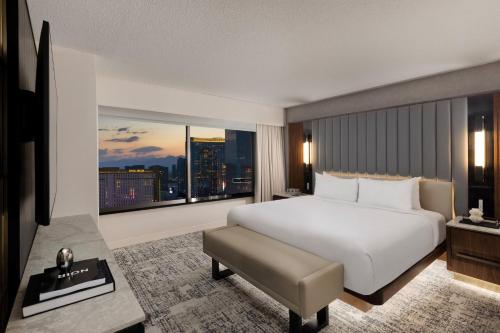 MGM Suite Executive con cama extragrande del hotel Mgm Grand and Casino. Foto 1