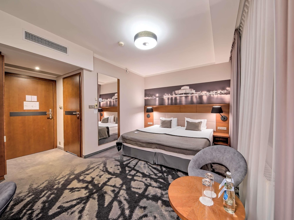 Habitación cómoda, ideal para una estancia inolvidable en Bydgoszcz del hotel Mercure Bydgoszcz Sepia. Foto 1