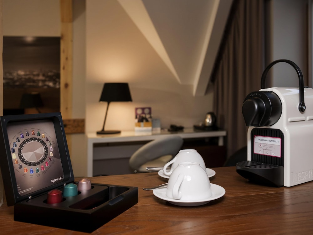 Habitación Privilege con dos camas individuales del hotel Mercure Bydgoszcz Sepia. Foto 1