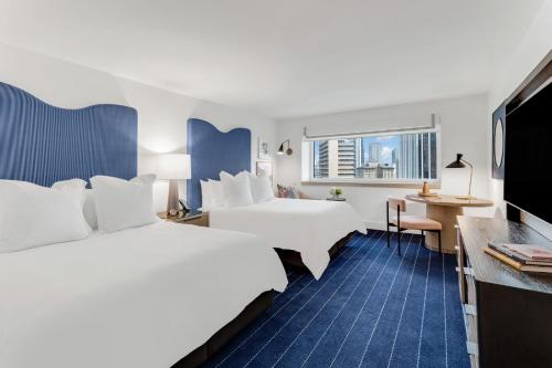 Habitación Clásica con 2 camas grandes y vistas a la ciudad del hotel Intercontinental Miami, An Ihg