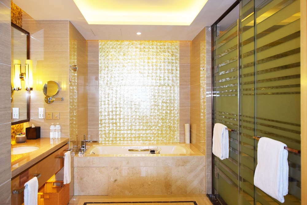 Deluxe con 1 cama King del hotel Pullman Changshu Leeman. Foto 1