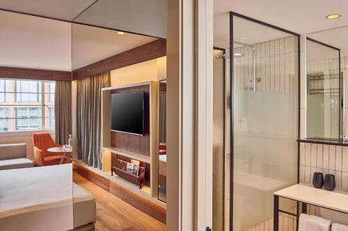 Habitación Premium The Level - Acceso al salón executive del hotel Level At Melia White House. Foto 6
