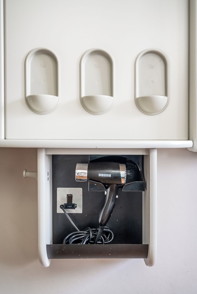 Classic Twin with Window del hotel Point A - London, Canary Wharf. Foto 4