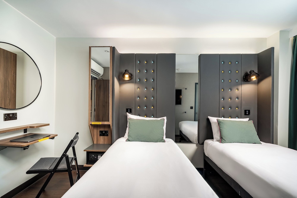 Cosy Twin with Window del hotel Point A - London, Canary Wharf. Foto 1