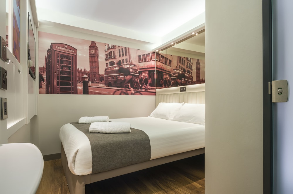 Classic Double without Window del hotel Point A - London, Canary Wharf