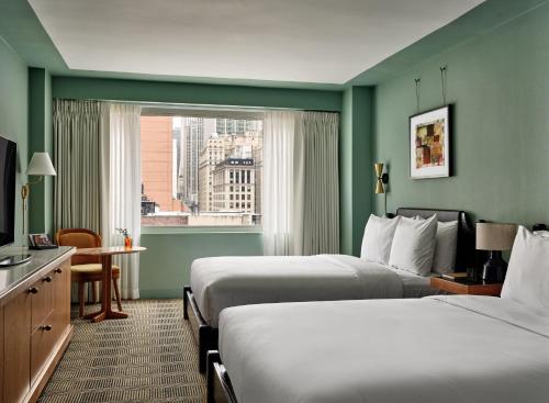 Habitación con 2 camas grandes - Adaptada para personas con discapacidad del hotel Romer Hell's Kitchen. Foto 1