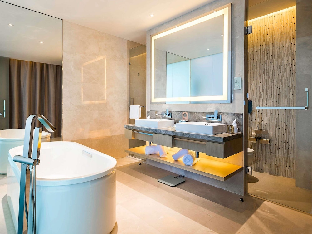 Suite Deluxe con 1 cama King del hotel Novotel Suzhou Sip. Foto 4