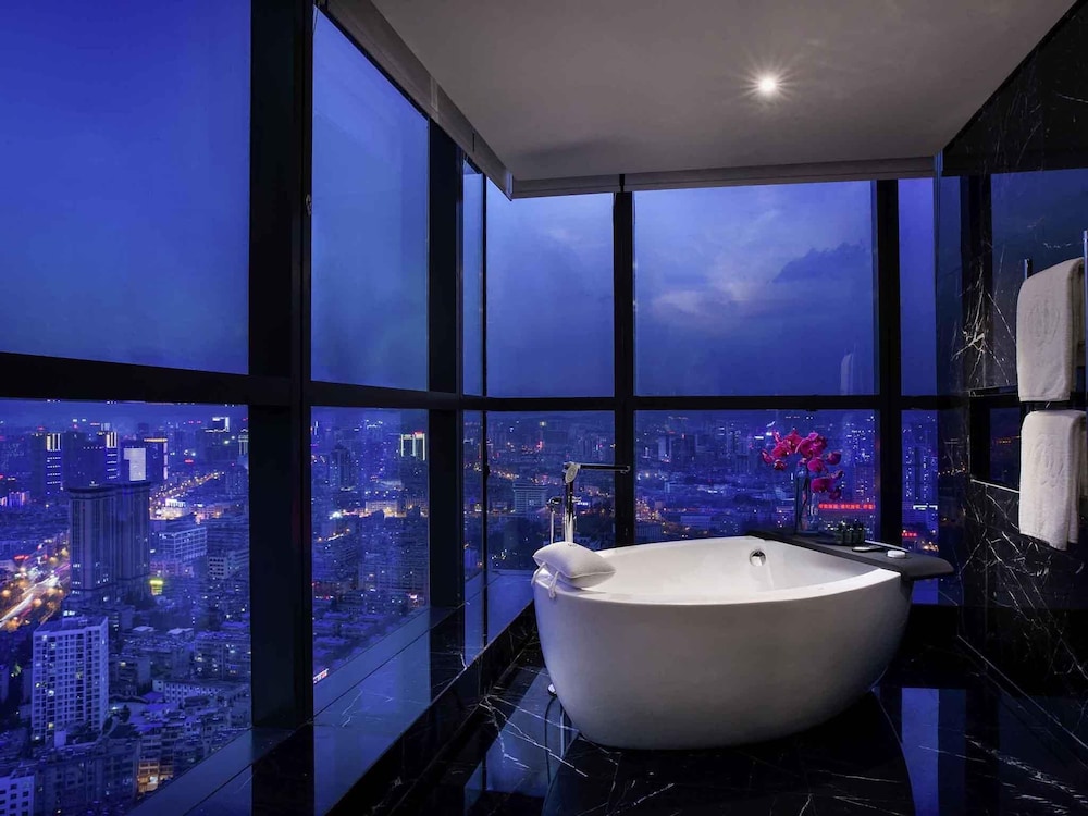 Suite Club, 1 cama de matrimonio grande, Acceso al salón del club (Prestige) del hotel Sofitel Kunming