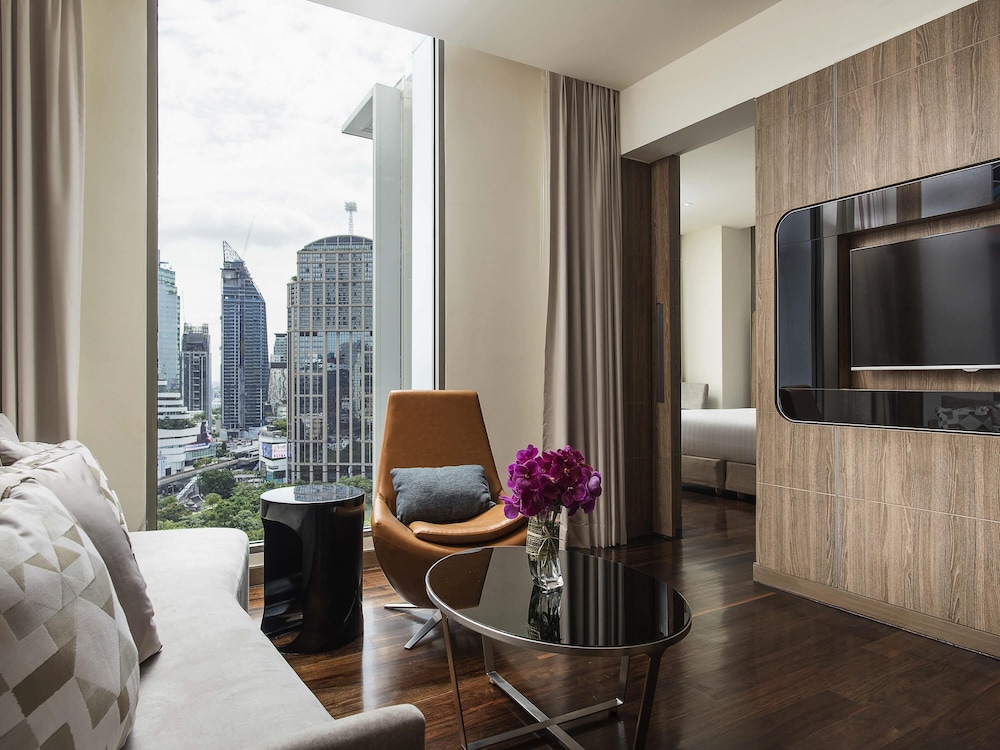 SUITE FAMILIAR, 1 Cama King Size del hotel Novotel Bangkok Sukhumvit 20. Foto 10