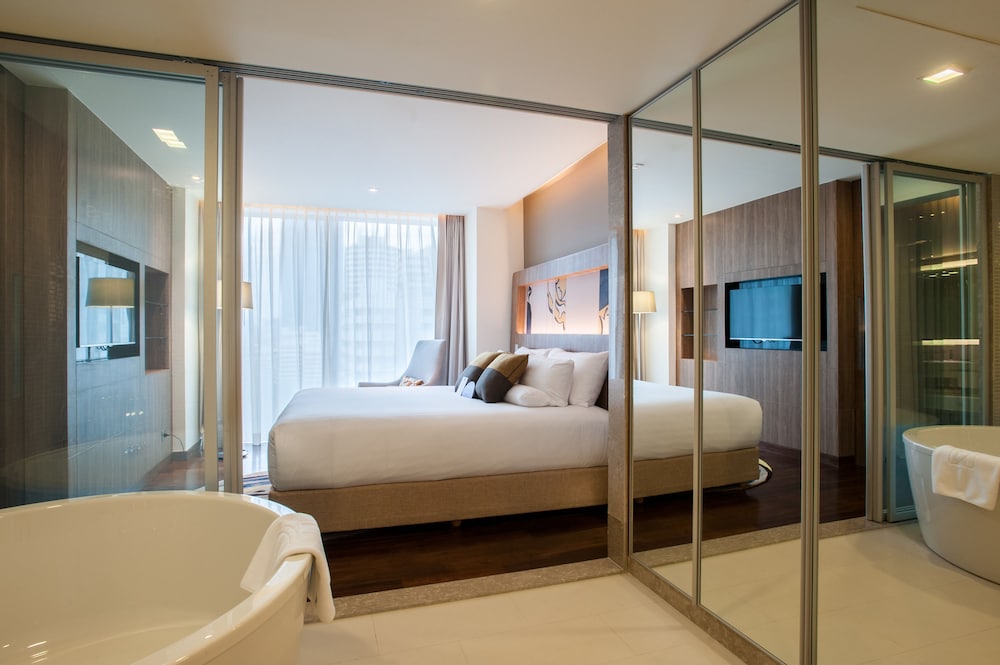 SUITE EJECUTIVA, 1 Cama King Size del hotel Novotel Bangkok Sukhumvit 20. Foto 1