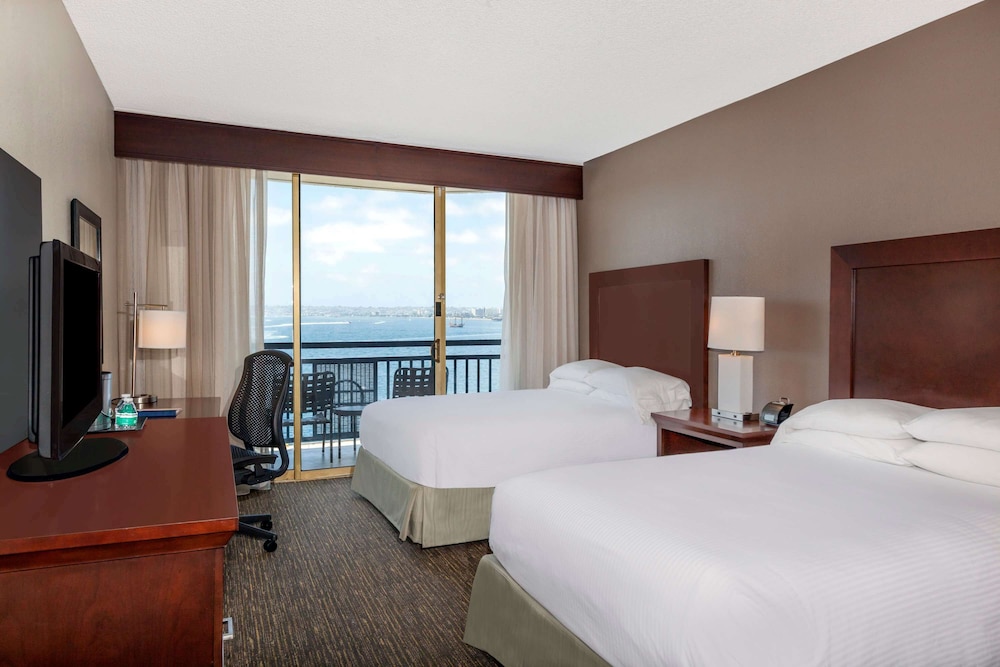Habitación, 2 camas dobles, vistas a la bahía del hotel Wyndham San Diego Bayside