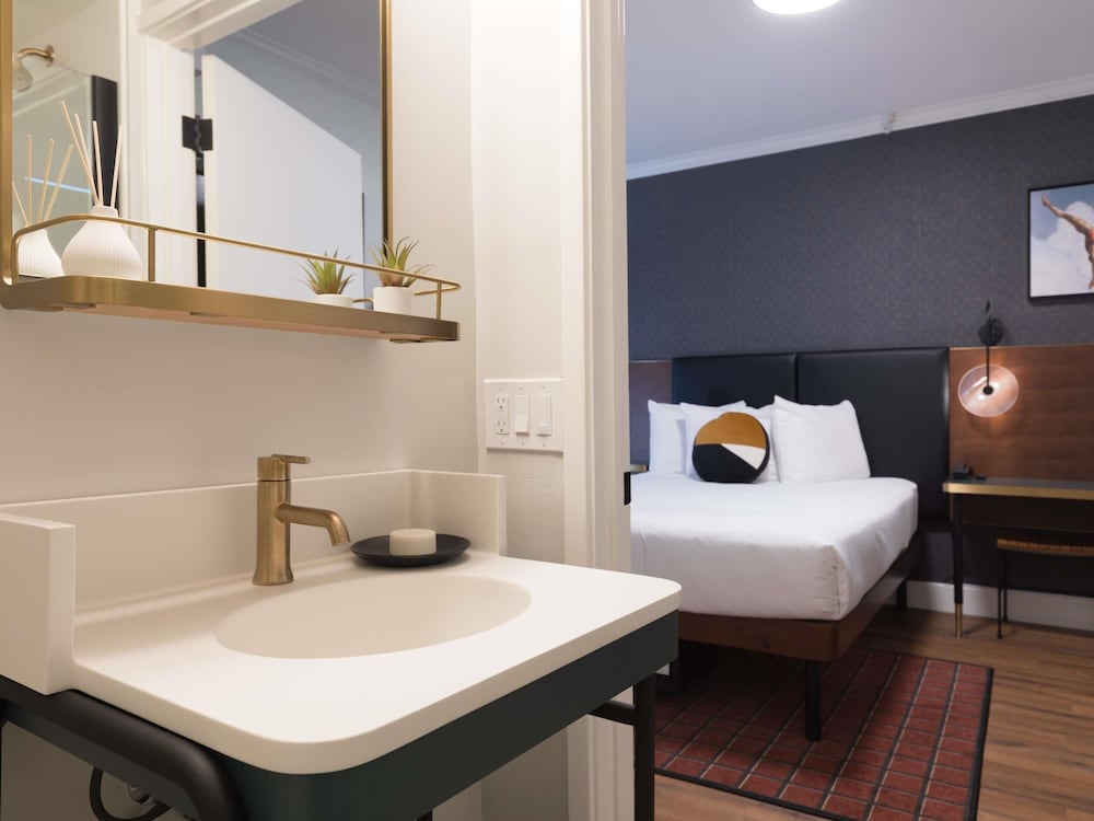 MODERNA QUEEN ADA del hotel Hotel Stratford San Francisco - Handwritten Collection
