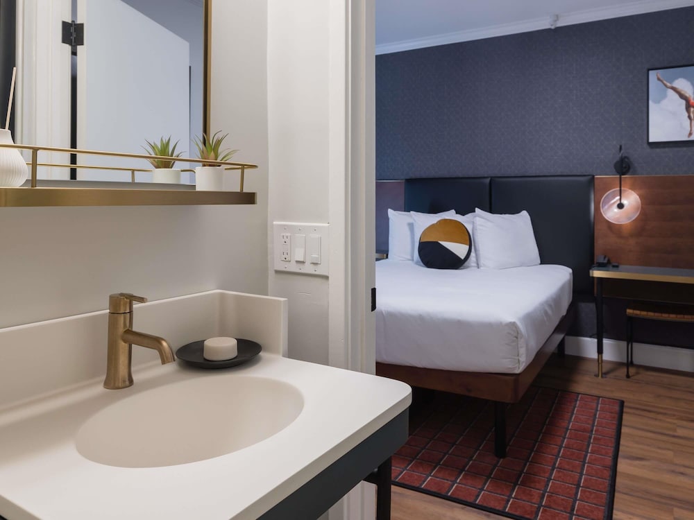 MODERNA QUEEN ADA del hotel Hotel Stratford San Francisco - Handwritten Collection. Foto 1