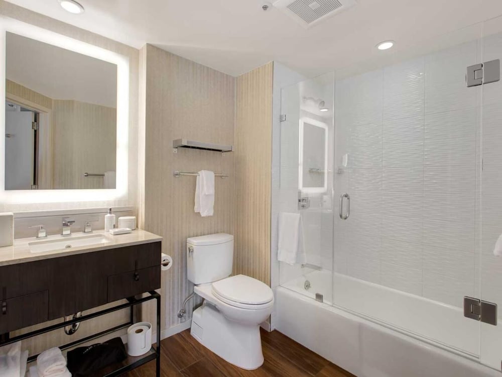 Habitación Deluxe, 2 camas de matrimonio (E1) del hotel Zoe Fisherman's Wharf. Foto 6