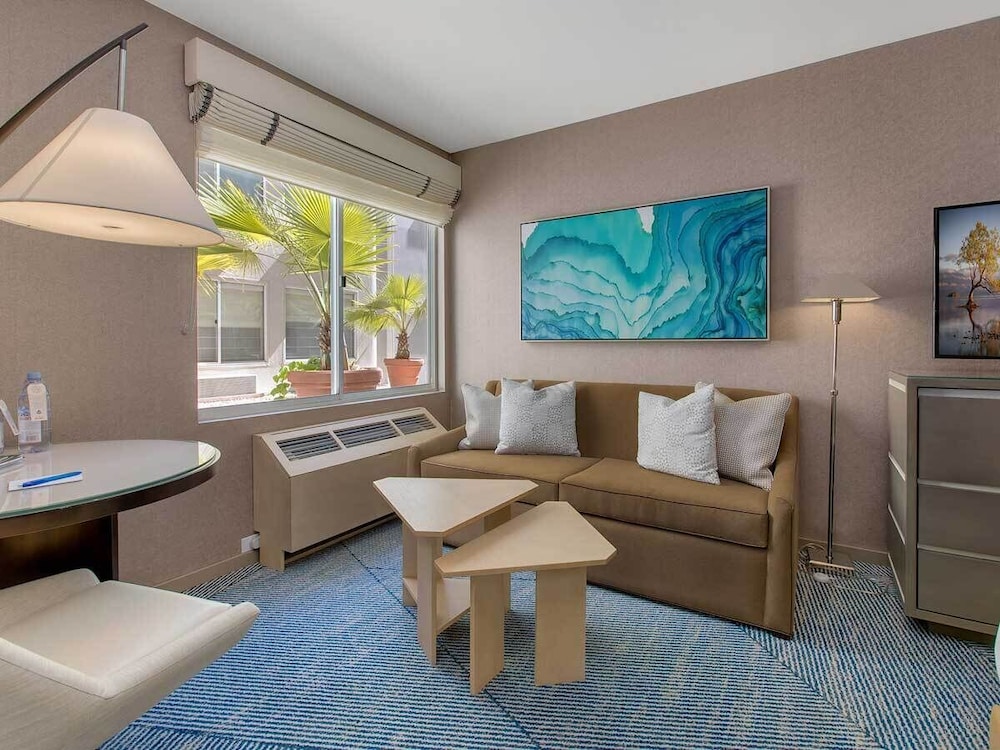 Suite junior, 1 cama de matrimonio grande (F1) del hotel Zoe Fisherman's Wharf. Foto 2