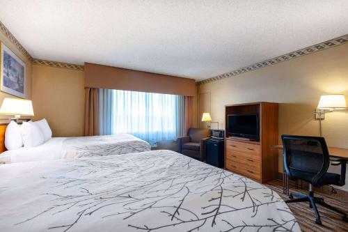 Habitación con 2 camas grandes - No fumadores del hotel Travelodge by Wyndham Seattle By The Space Needle. Foto 2