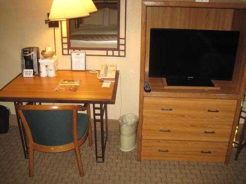 Habitación con 2 camas grandes - No fumadores del hotel Travelodge by Wyndham Seattle By The Space Needle. Foto 6