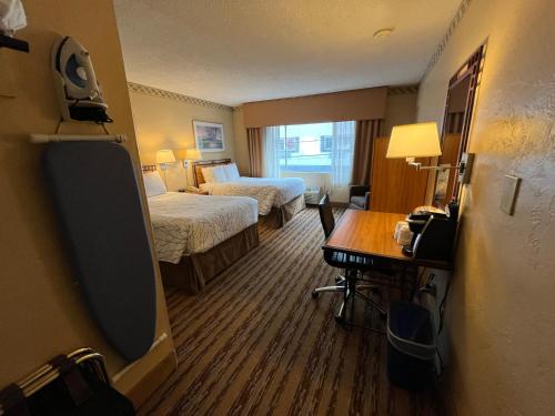 Habitación con 2 camas grandes - No fumadores del hotel Travelodge by Wyndham Seattle By The Space Needle. Foto 9