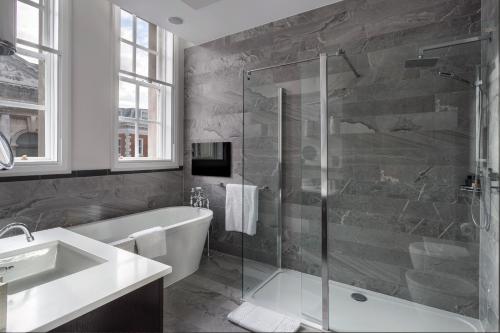 Suite Shoreditch del hotel COURTHOUSE SHOREDITCH. Foto 3