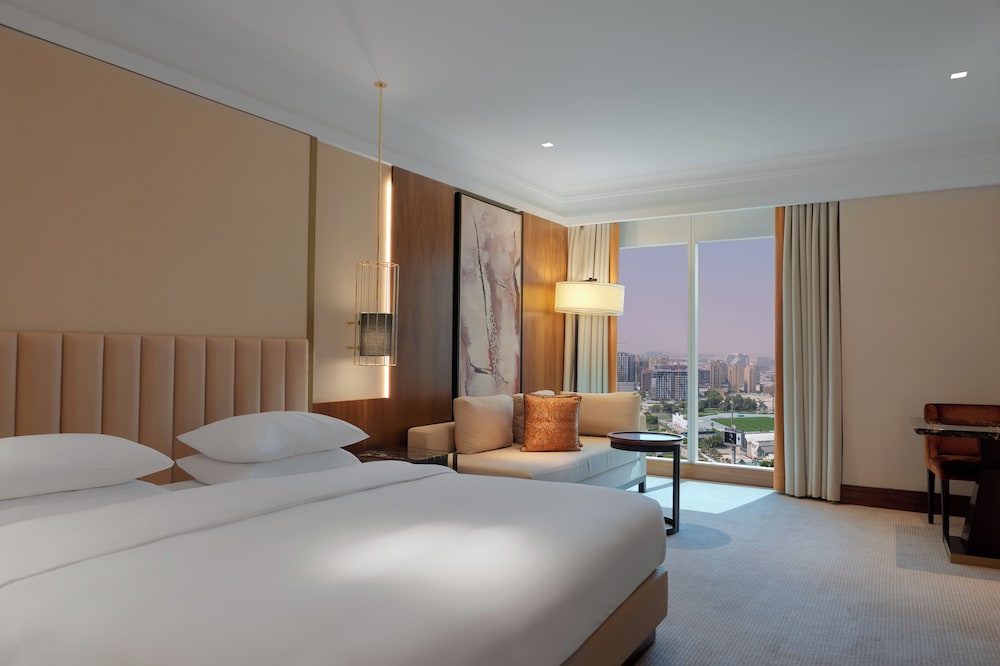 Habitación Club, 1 cama de matrimonio grande (Superior) del hotel Grand Hyatt Dubai. Foto 3