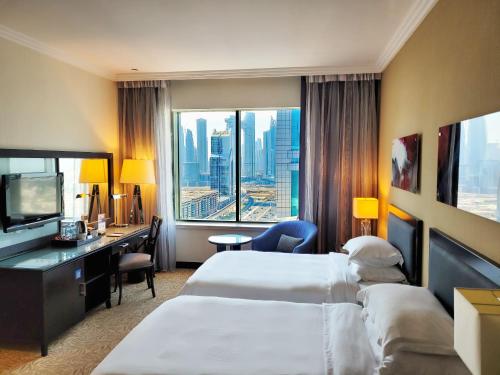 Habitación Doble - 2 camas del hotel Towers Rotana. Foto 1