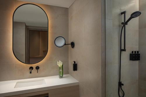Suite de nuevo diseño de 1 dormitorio del hotel Towers Rotana