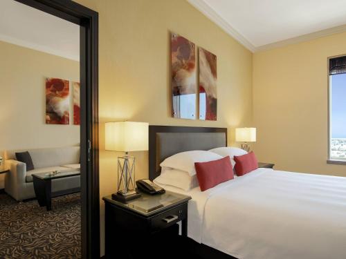 Suite de 1 dormitorio del hotel Towers Rotana