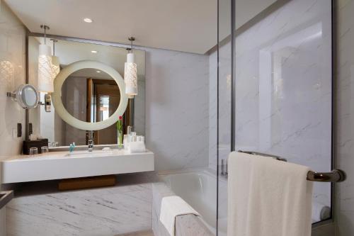 Estudio del hotel Towers Rotana. Foto 5