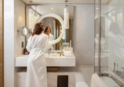 Estudio del hotel Towers Rotana. Foto 6