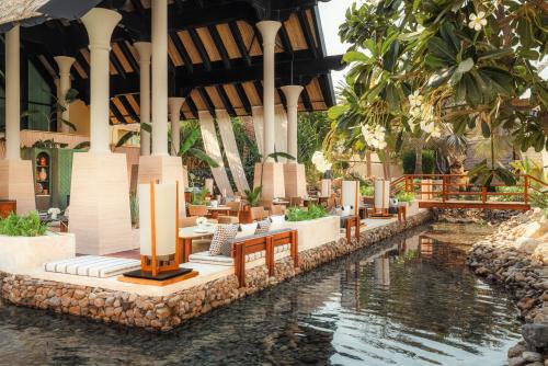 One Bedroom Al Bahar Villa with Private Pool - Way Airport Transfer, Butler Service, Daily Breakfast in - villa & Afternoon Tea, Evening Drinks & Canapes del hotel Jumeirah Beach. Foto 5