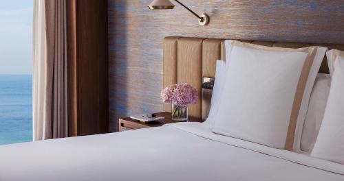 Al Marsa Suite with Private Balcony - includes Daily Breakfast & Afternoon Tea, Evening Drinks & Canapes and Club Privileges del hotel Jumeirah Beach. Foto 9