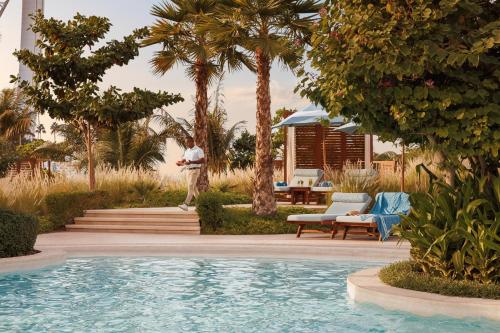 Ocean Balcony Club with Club Privileges - Daily Breakfast & Afternoon Tea, Evening Drinks & Canapes del hotel Jumeirah Beach. Foto 5