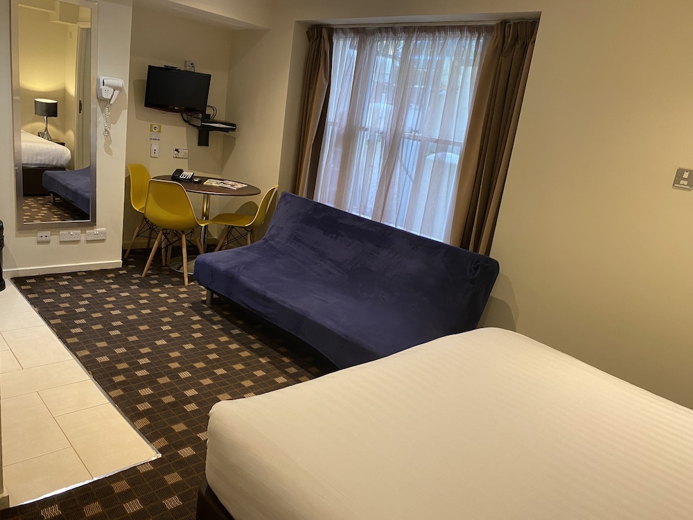 Estudio Triple del hotel Grand Plaza Serviced Apartments. Foto 13