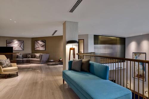 Royal Suite, Executive Lounge Access, Afternoon Tea, Happy Hour, 1 King, Garden View del hotel Le Meridien Dubai and Conference Centre