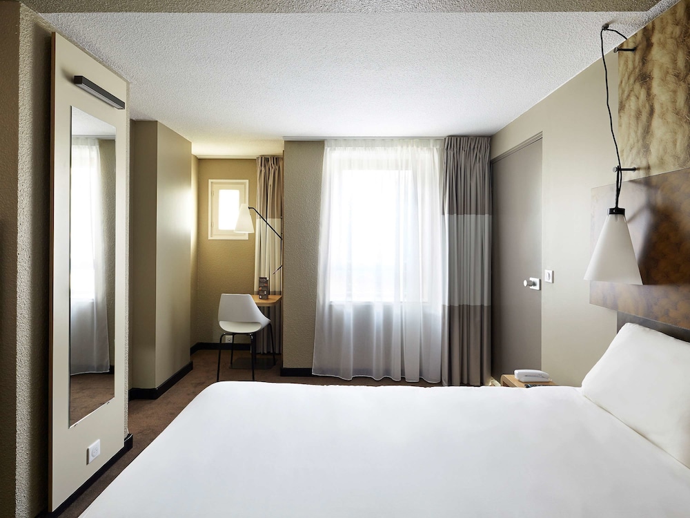 Habitación estándar doble, 1 cama doble del hotel Ibis Marne La Vallée Champs. Foto 5