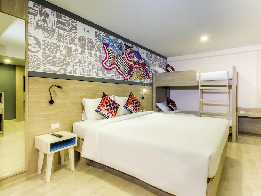 Habitación Familiar con Camas Apiladas del hotel Ibis Styles Bangkok Sukhumvit 50. Foto 6