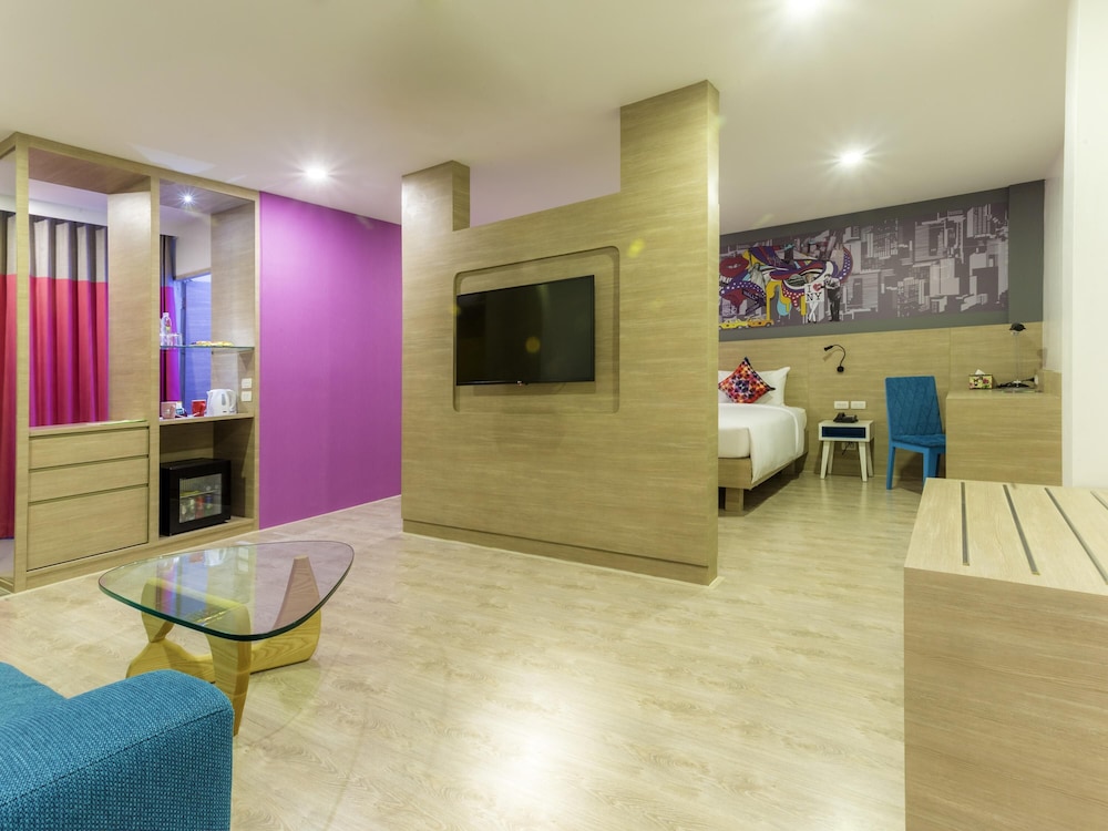 Suite 1 Cama King + Sofá Supletorio del hotel Ibis Styles Bangkok Sukhumvit 50