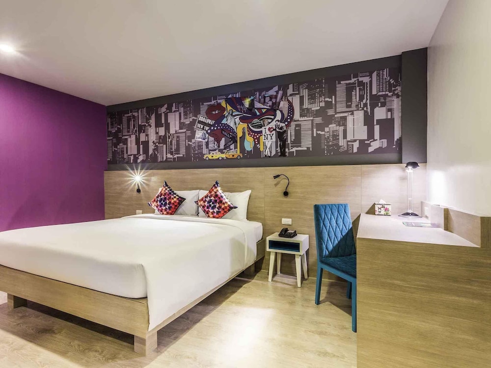 Suite 1 Cama King + Sofá Supletorio del hotel Ibis Styles Bangkok Sukhumvit 50. Foto 5