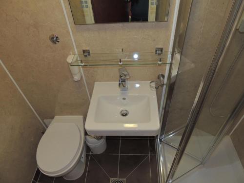 Habitación Triple del hotel Dolphin. Foto 5