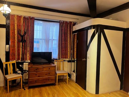 Habitación Triple del hotel Dolphin. Foto 17