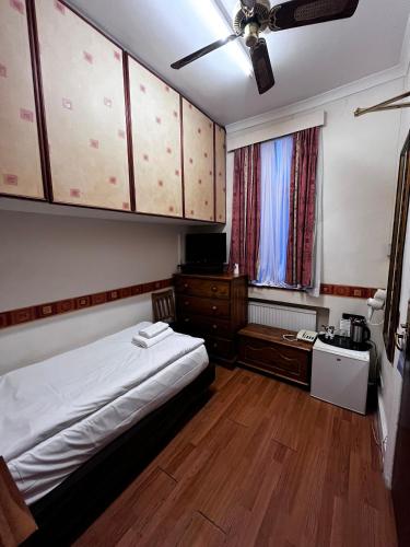 Habitación Individual Económica del hotel Dolphin. Foto 9