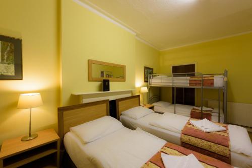 Habitación Familiar del hotel Shakespeare. Foto 8
