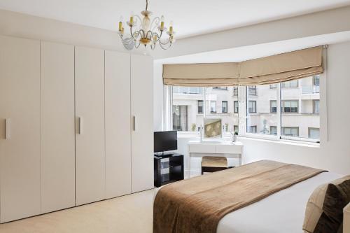 Apartamento Dúplex Superior de 3 dormitorios con vistas al jardín del hotel Arlington House. Foto 1