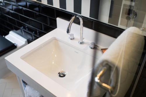 Habitación Doble Pequeña del hotel The Ampersand Hotel - Small Luxury Hotels Of The World. Foto 3