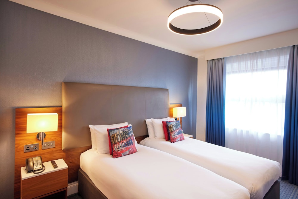 Classic Twin Room del hotel The Cumberland. Foto 1
