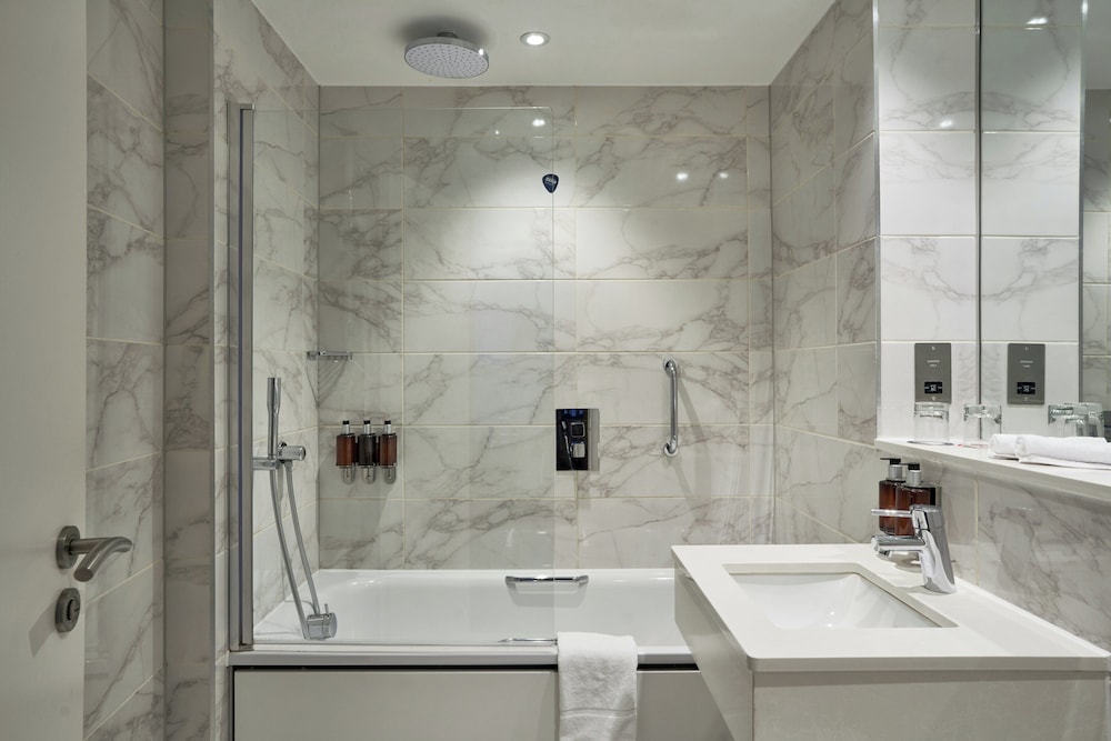 Executive Twin Room del hotel The Cumberland. Foto 3