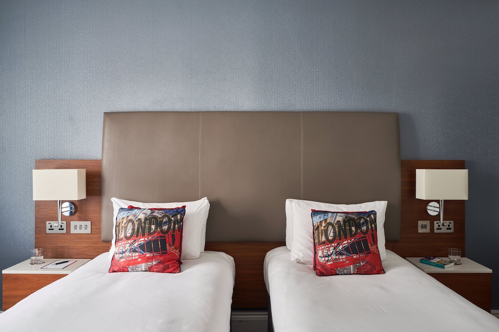 Habitación Deluxe con 2 camas individuales del hotel The Cumberland. Foto 4